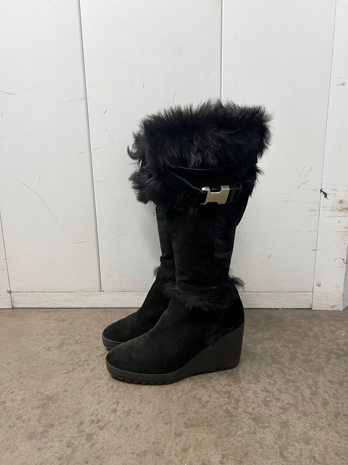 Vintage coach fur platform boots