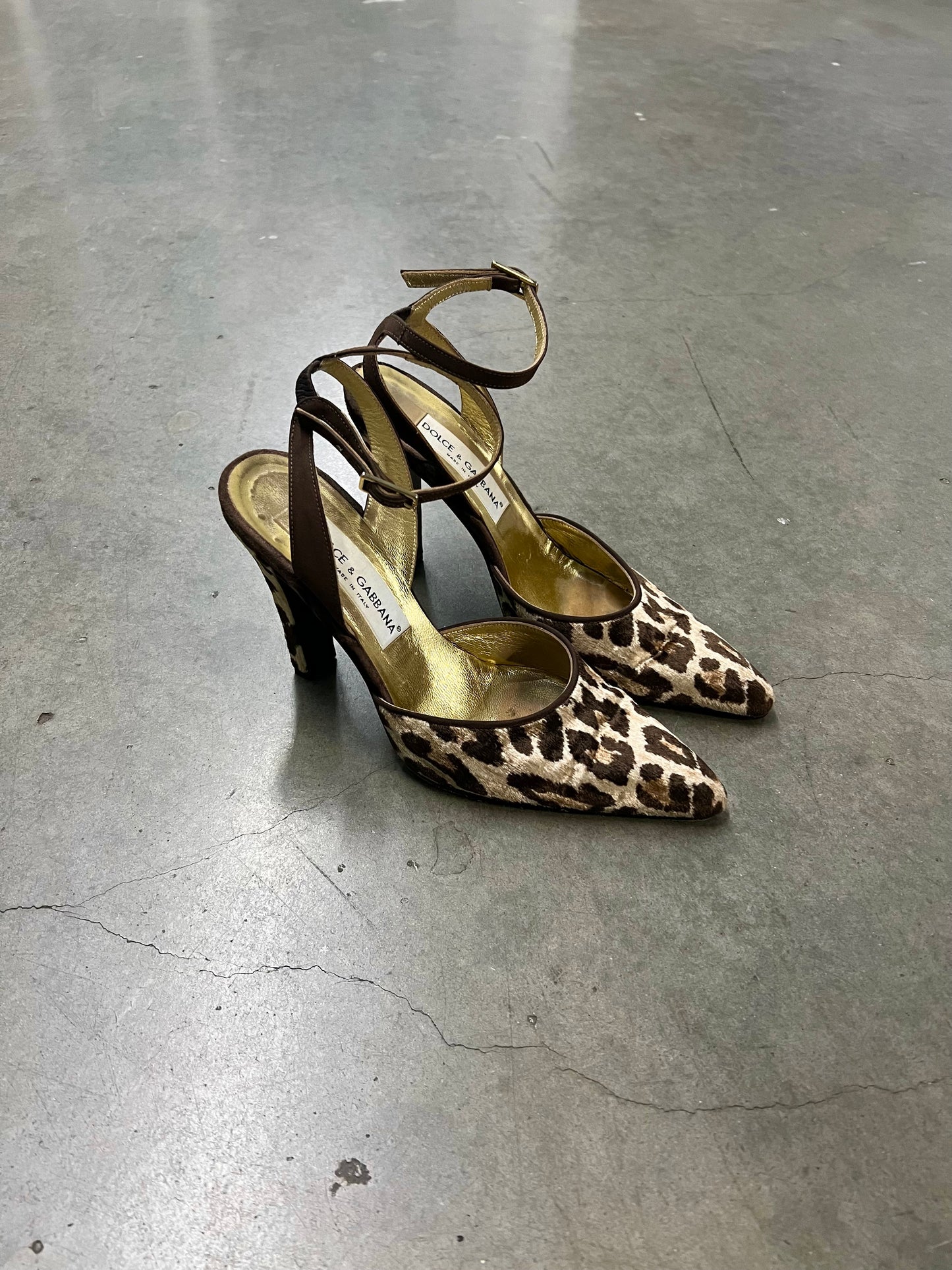 Vintage dolce & gabbana leopard heels