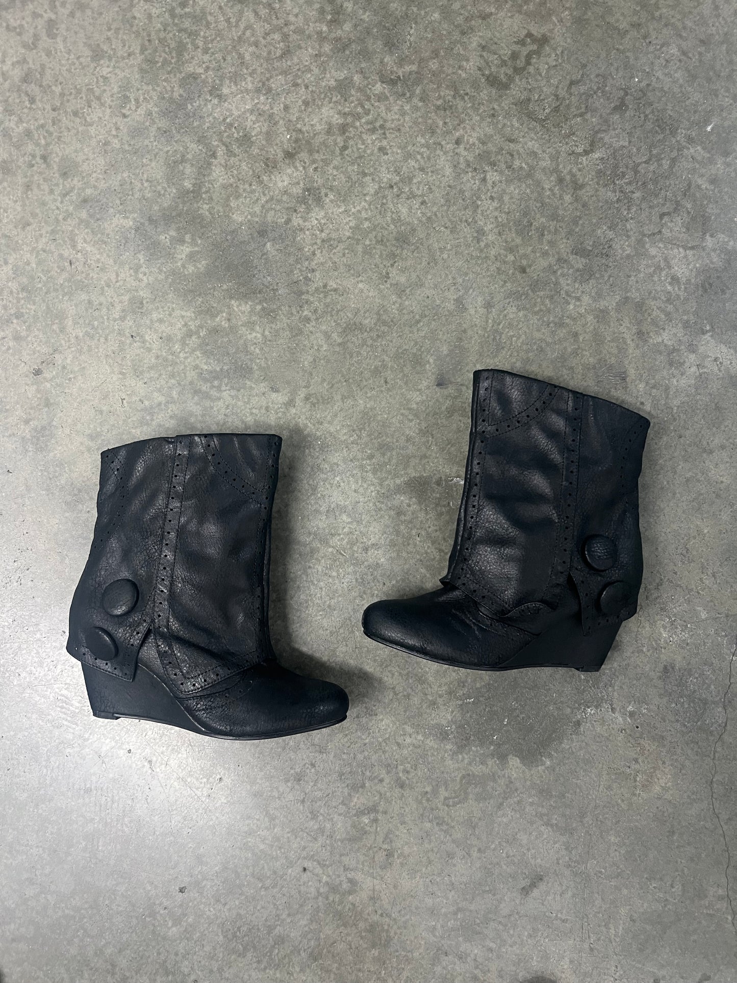 Vintage button ankle boots