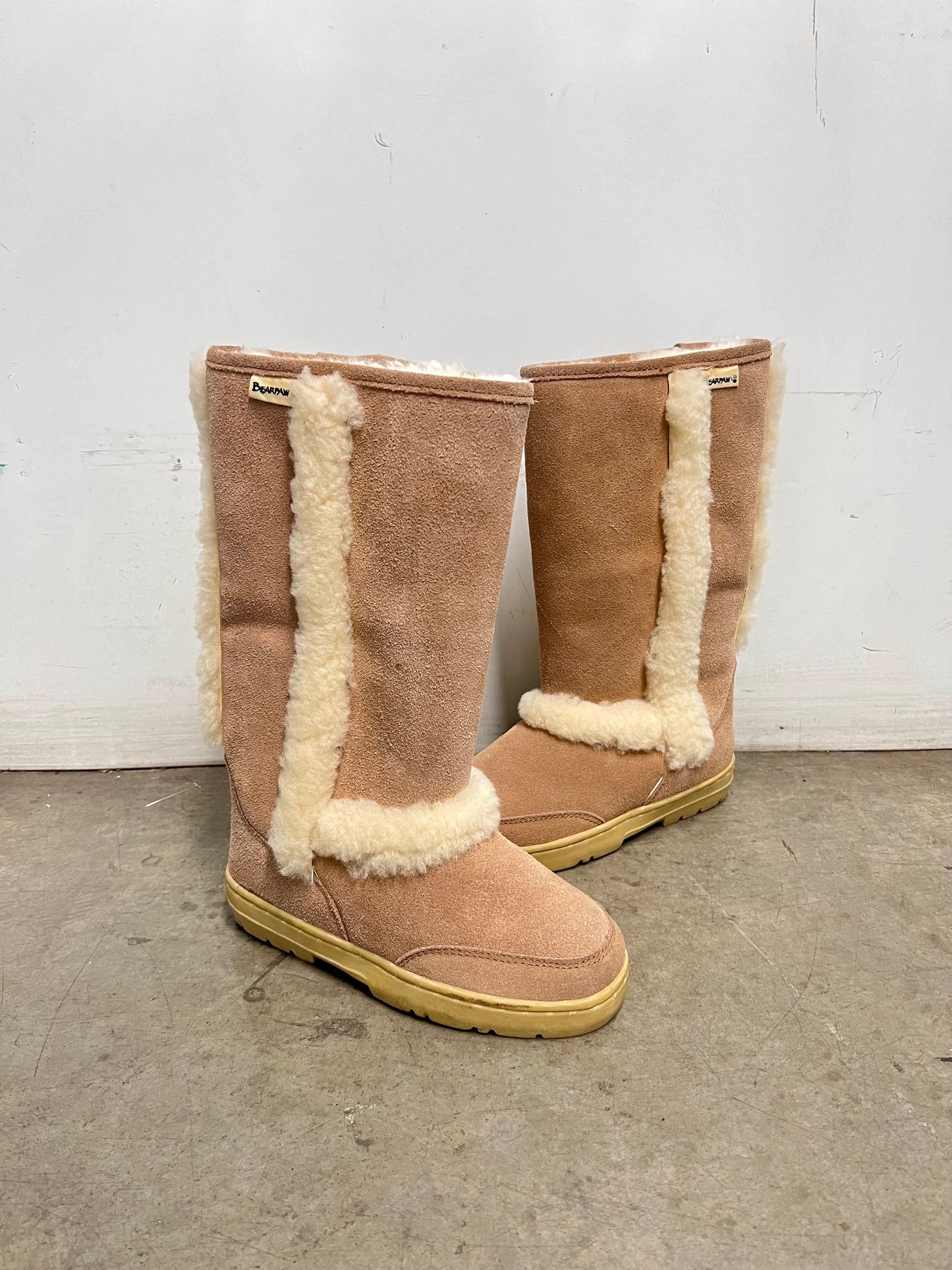 2000’s bear paw boots
