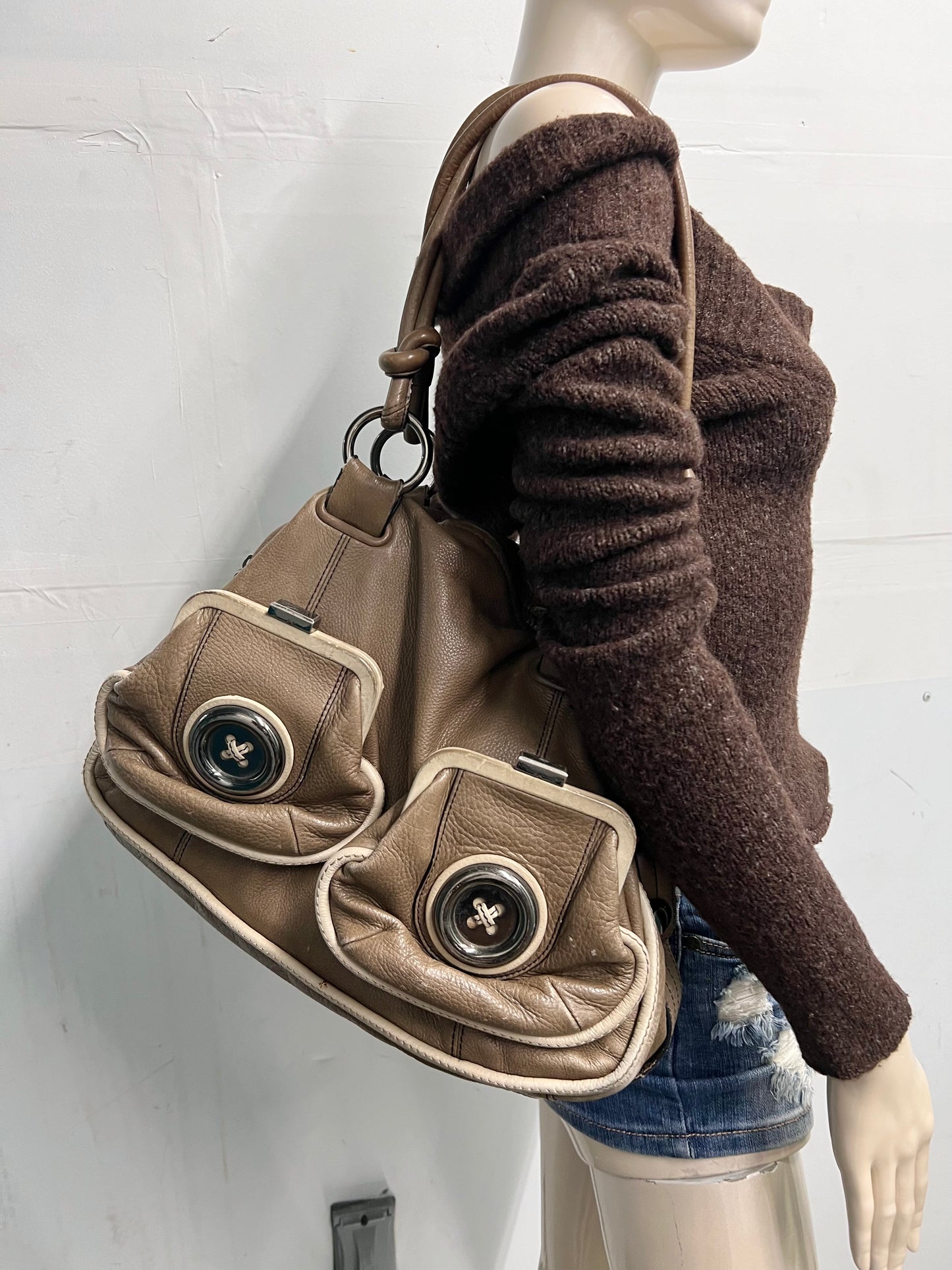 Vintage button shoulder bag