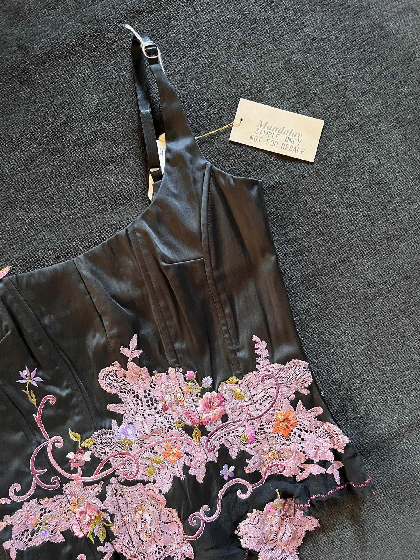The butterfly garden set