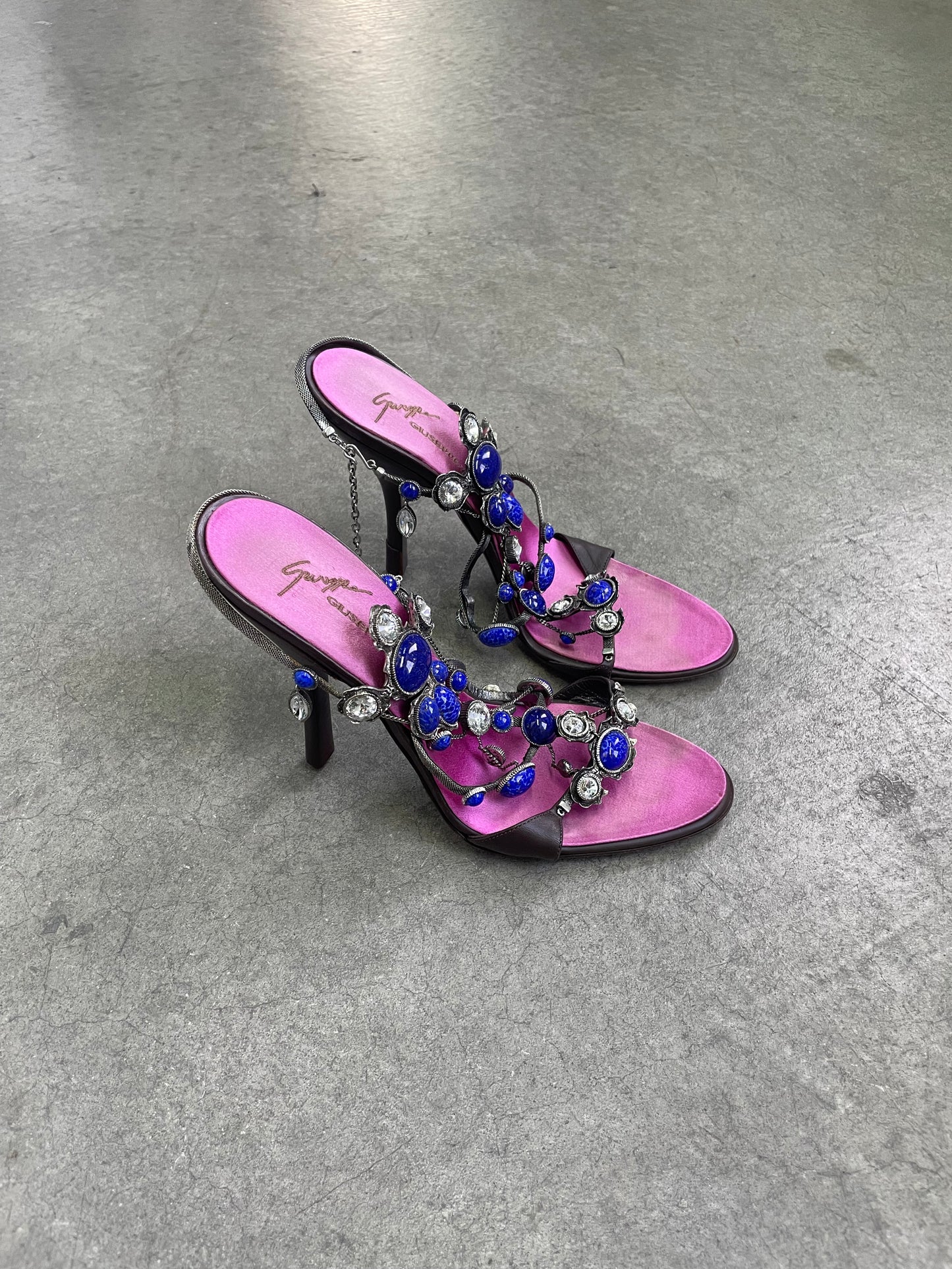 Vintage 90’s beaded heels