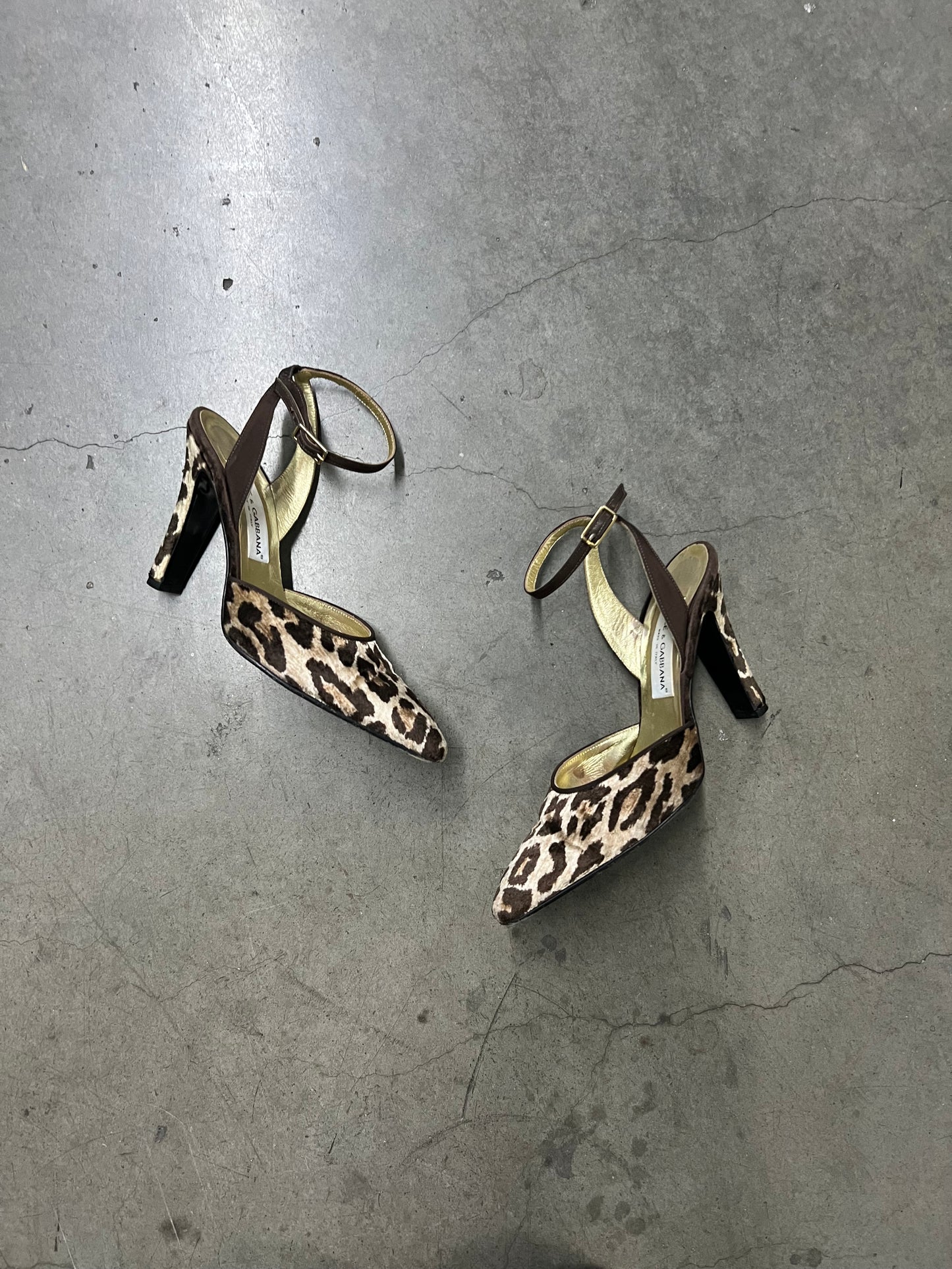 Vintage dolce & gabbana leopard heels