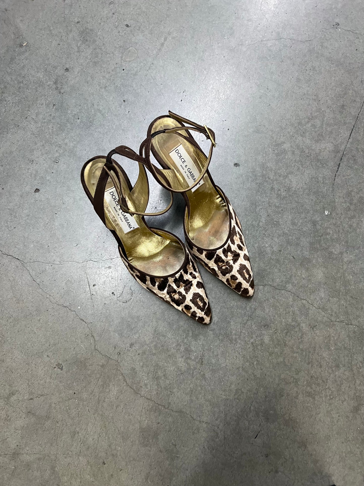 Vintage dolce & gabbana leopard heels