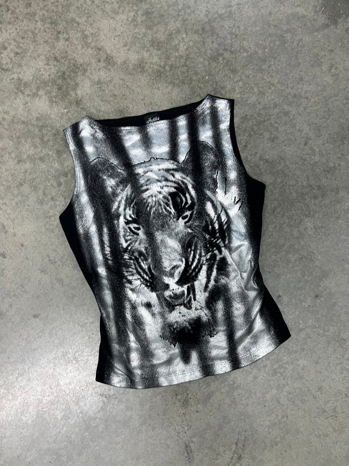 90’s tiger top
