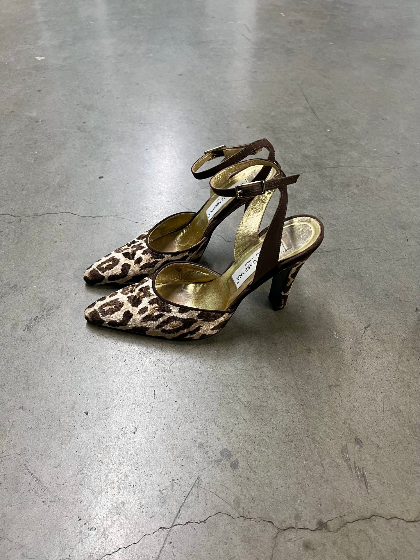 Vintage dolce & gabbana leopard heels