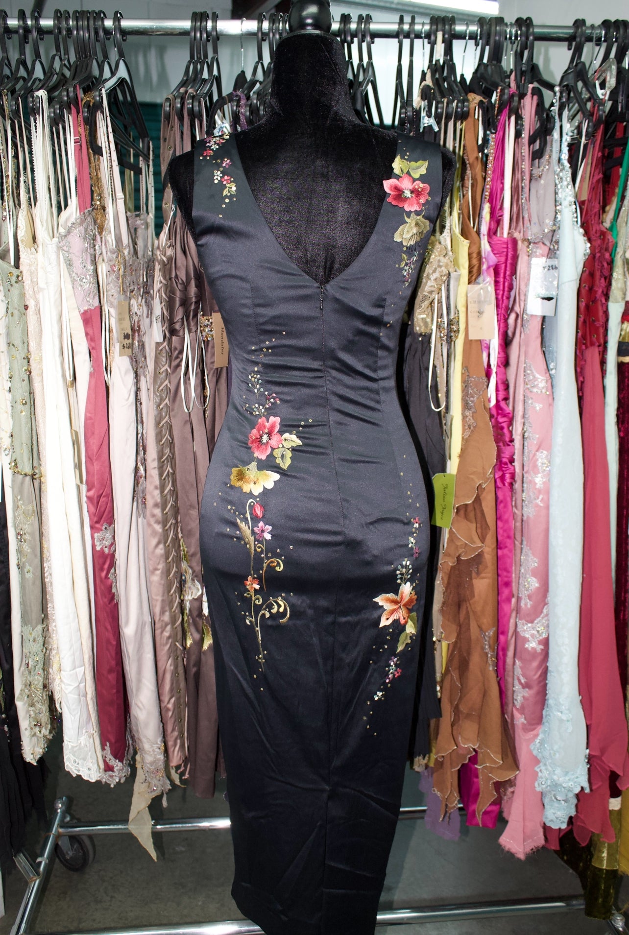 Lily embroidered bodycon dress