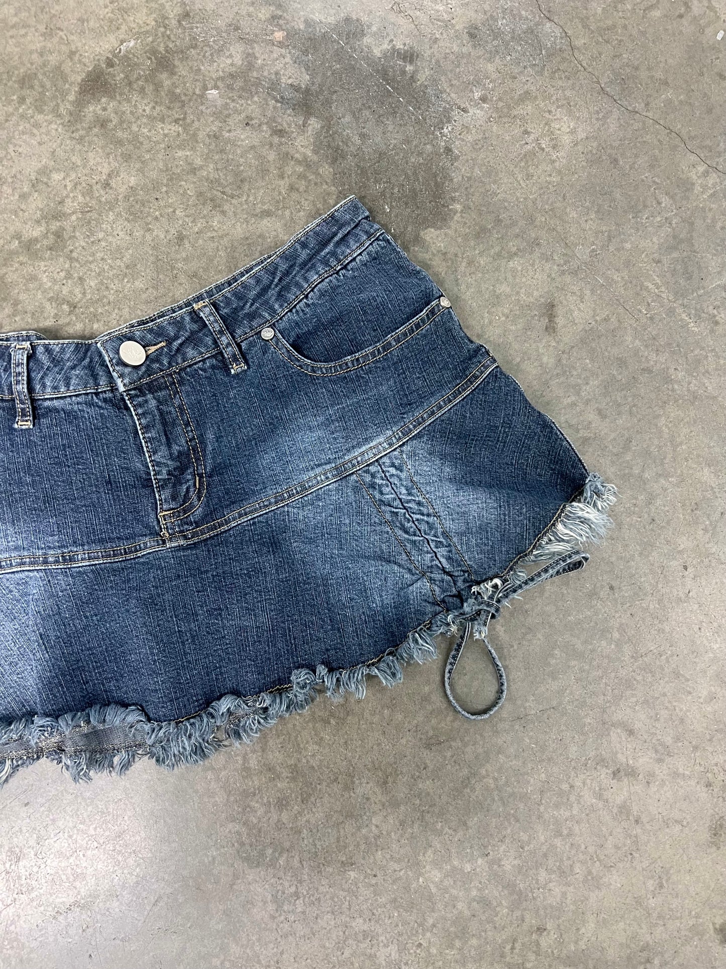 Vintage pleaded denim miniskirt