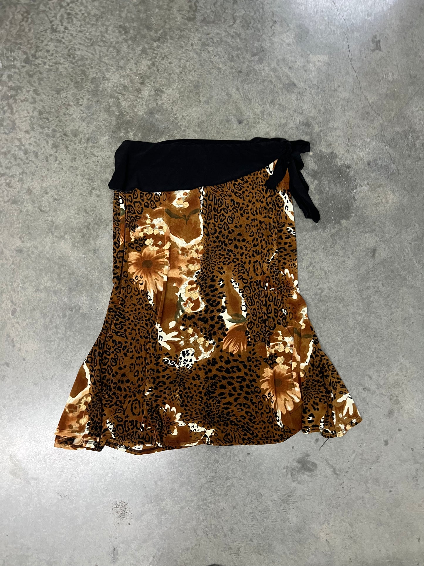 Vintage leopard print skirt