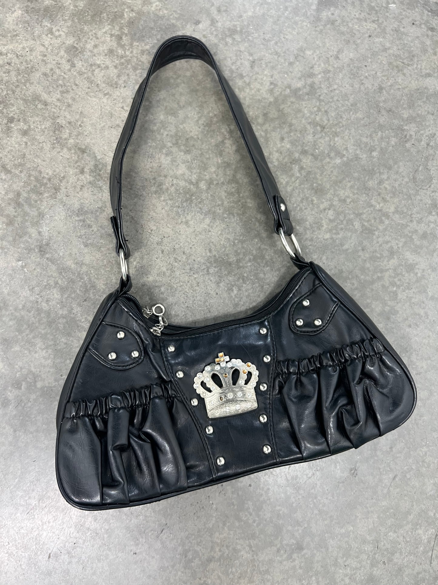 2000’s crown handbag