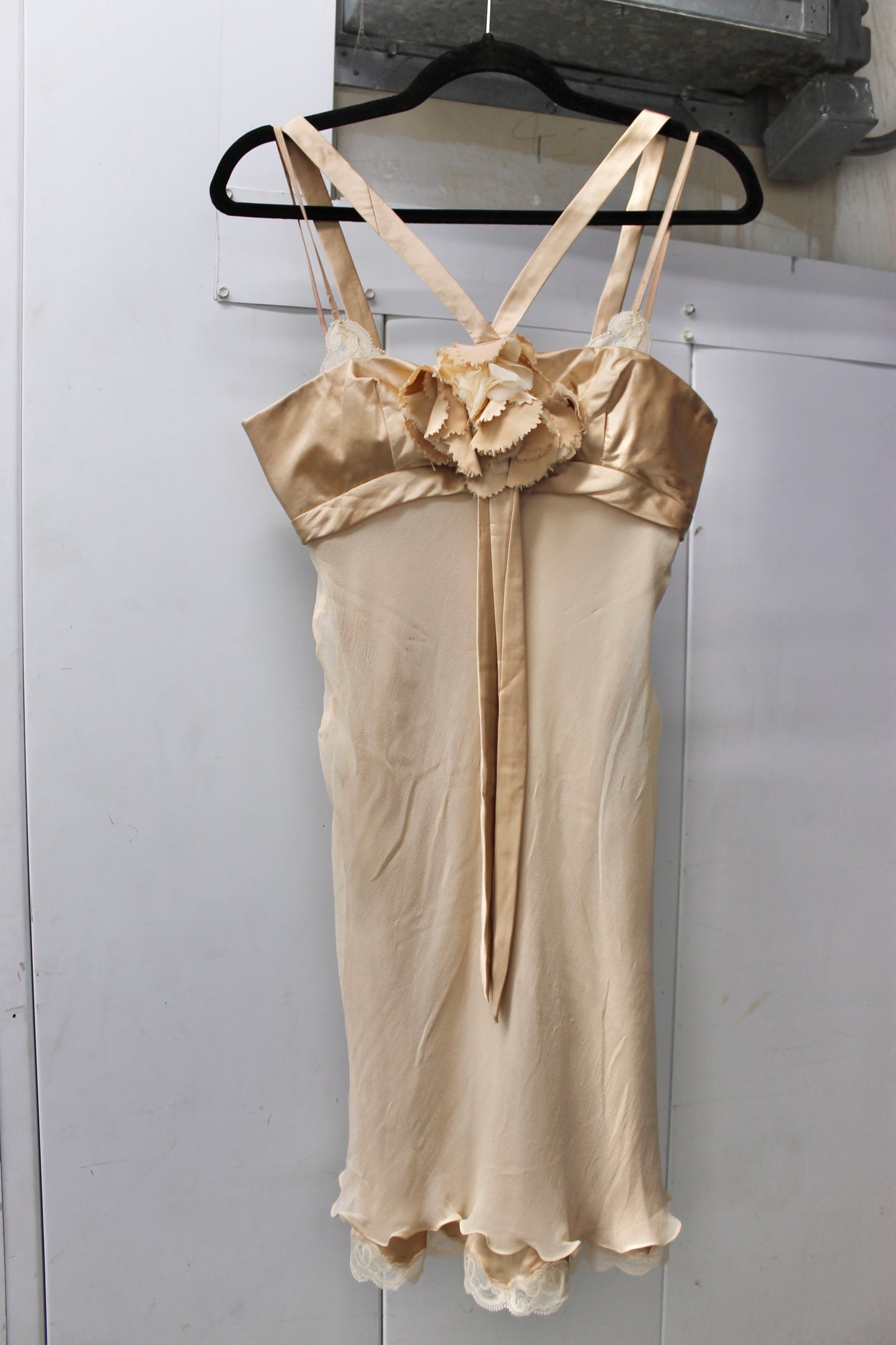 Crème silk flower dress