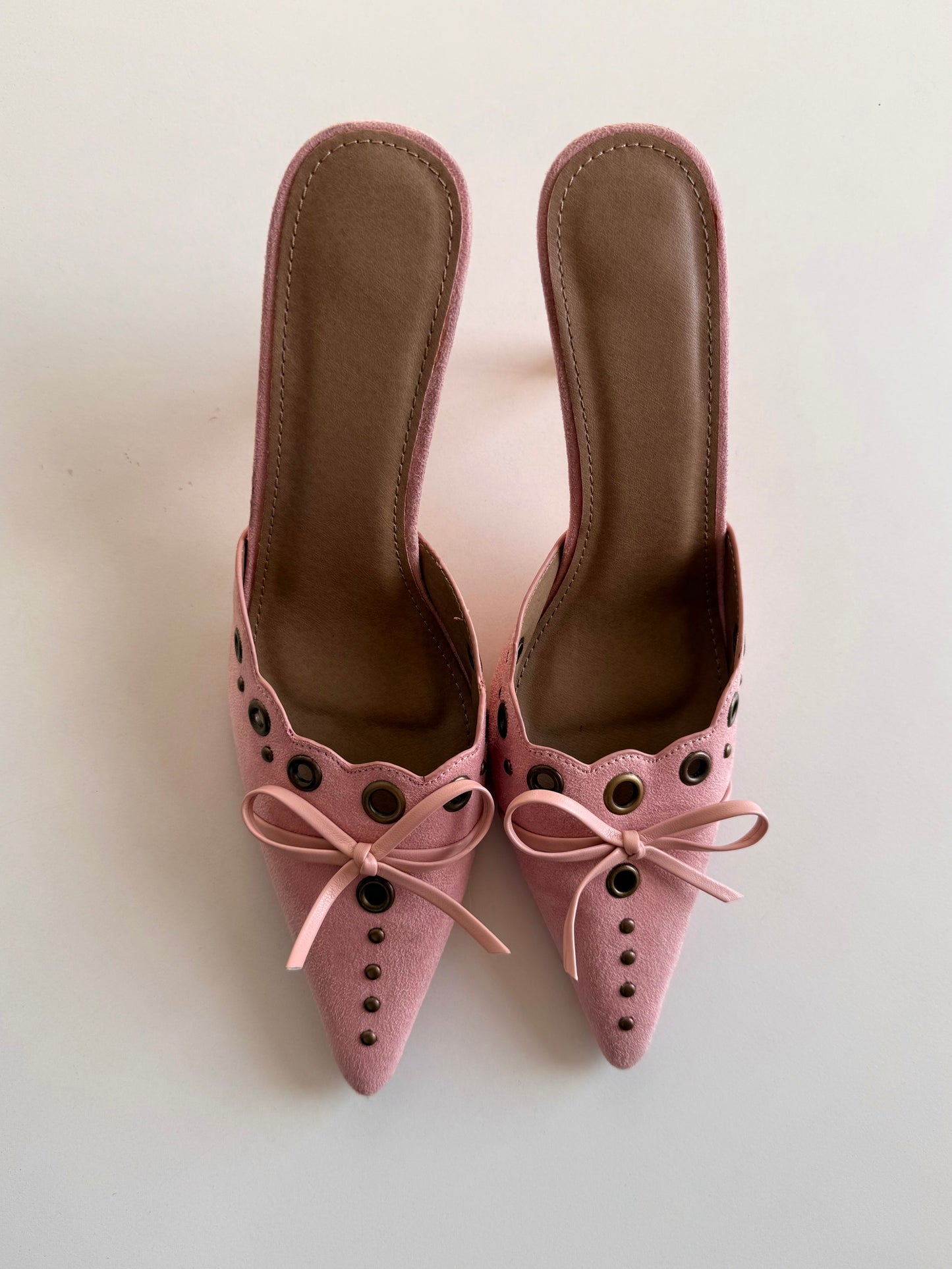 Vintage suede kitten heels
