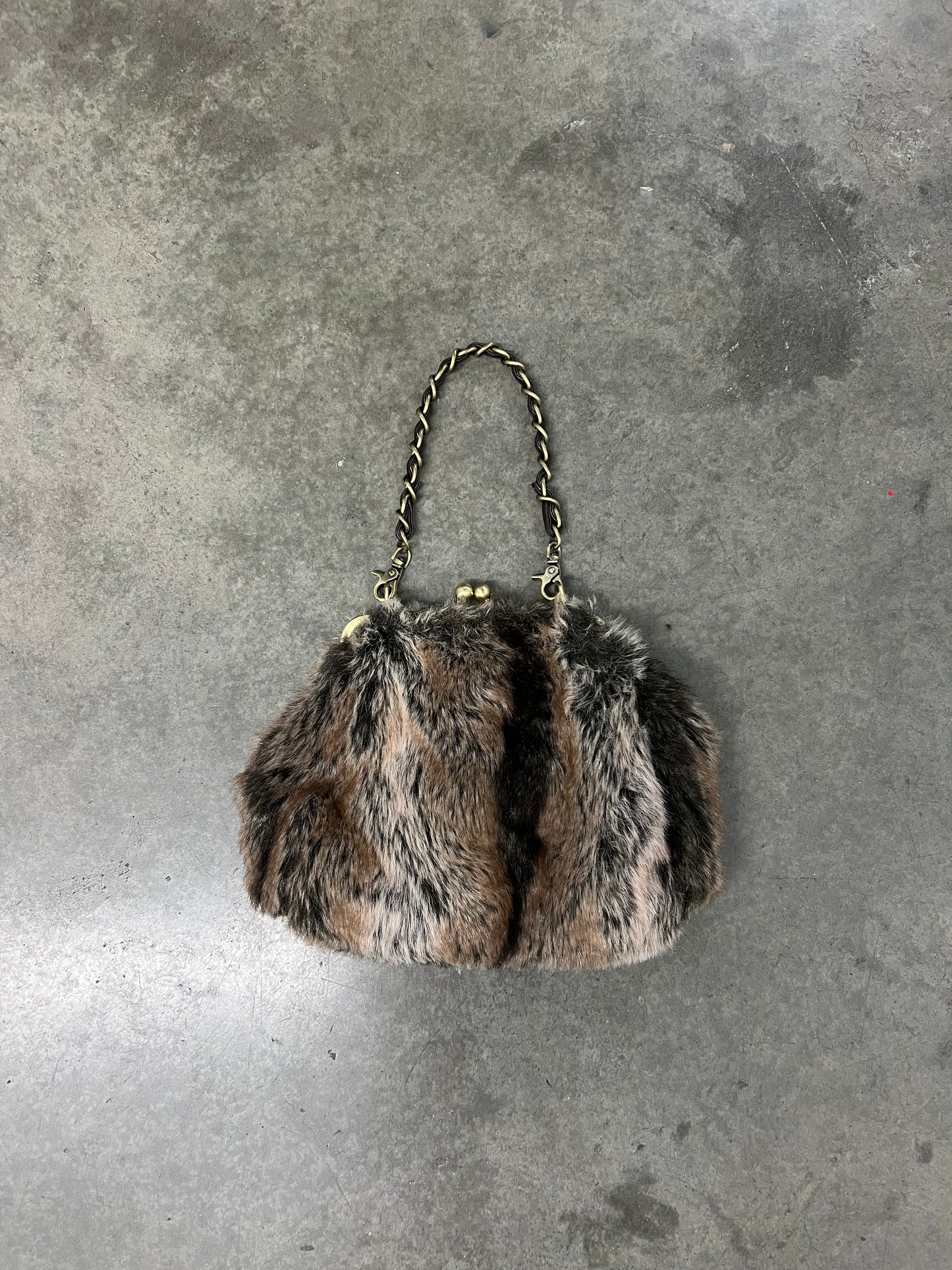 2000’s fur clutch bag