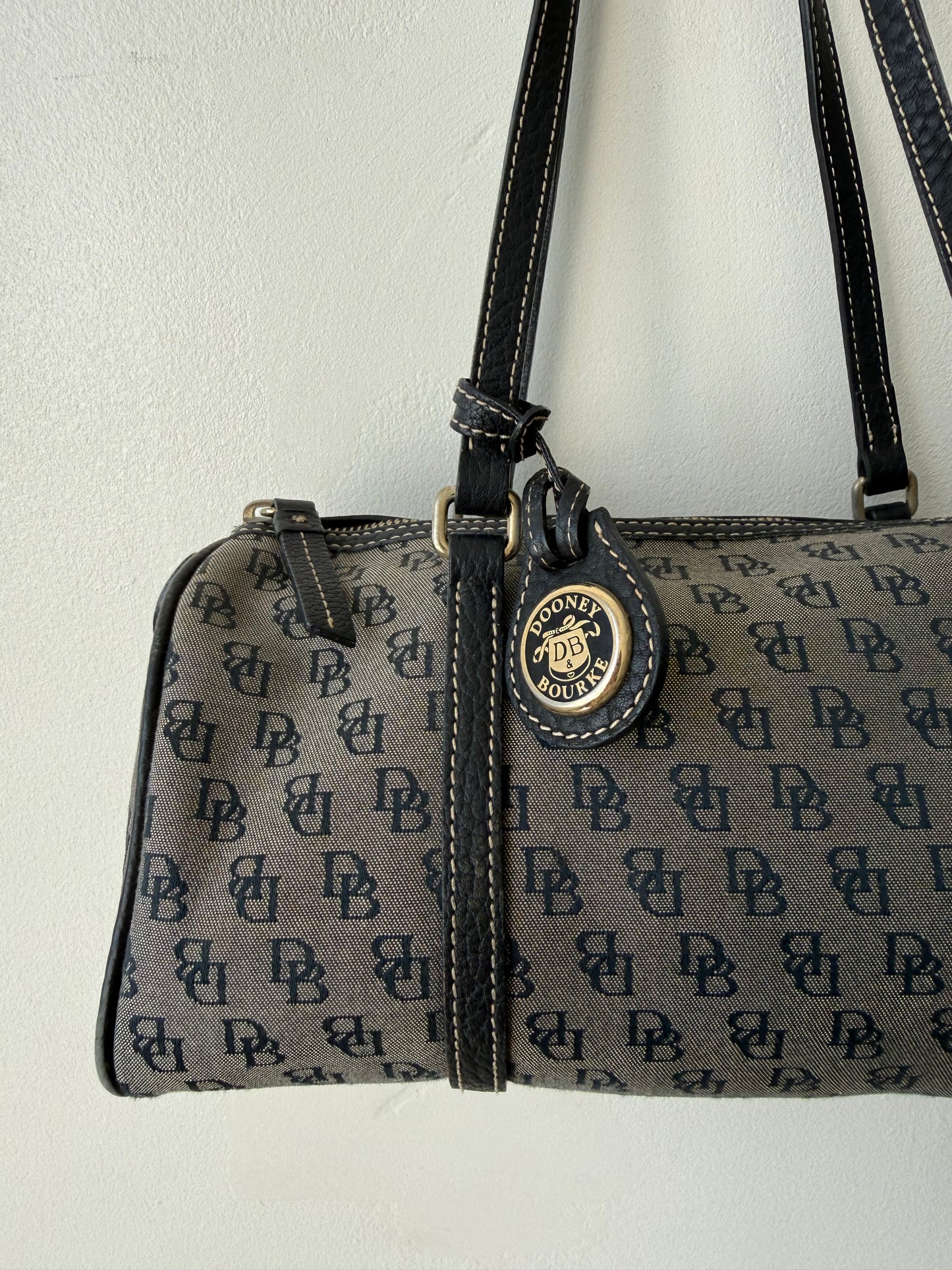 Vintage Dooney & Bourke handbag