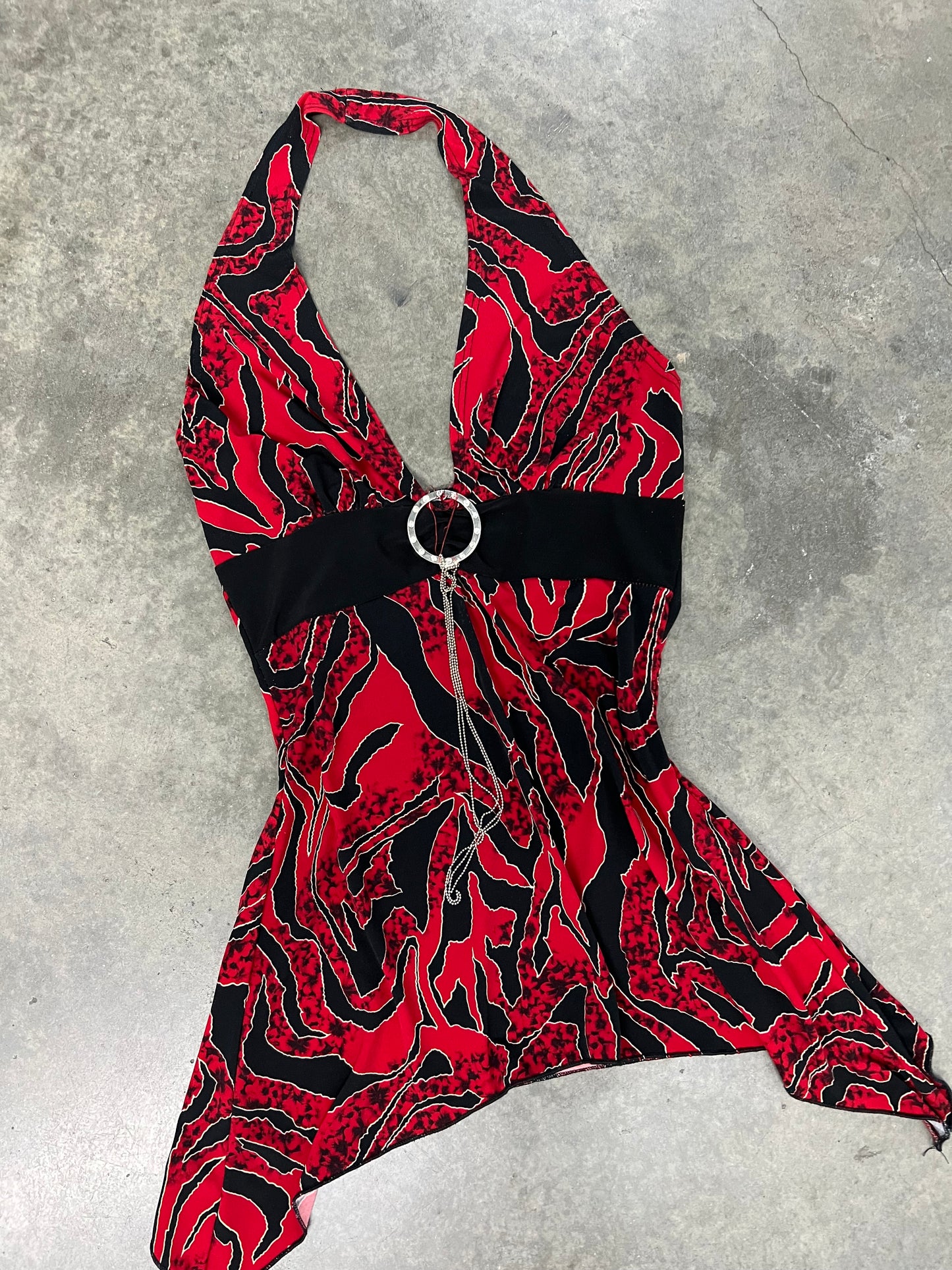 2000’s red halter top