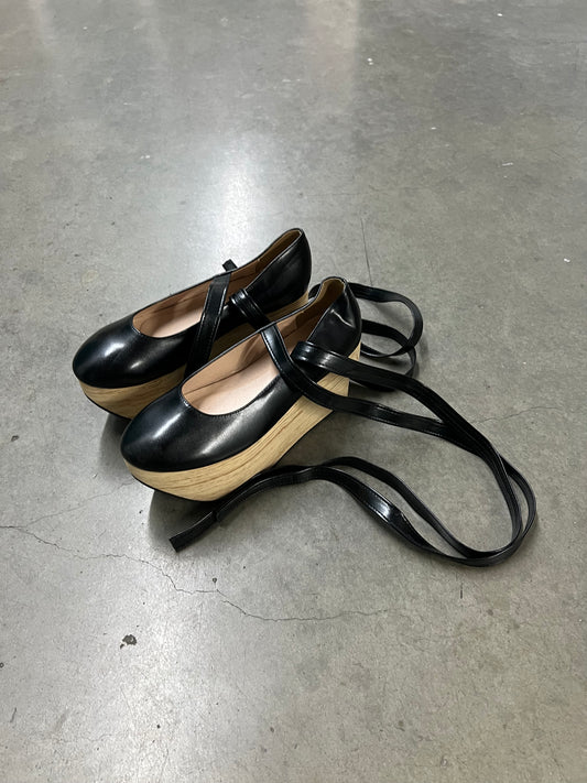 Wooden laceup platforms