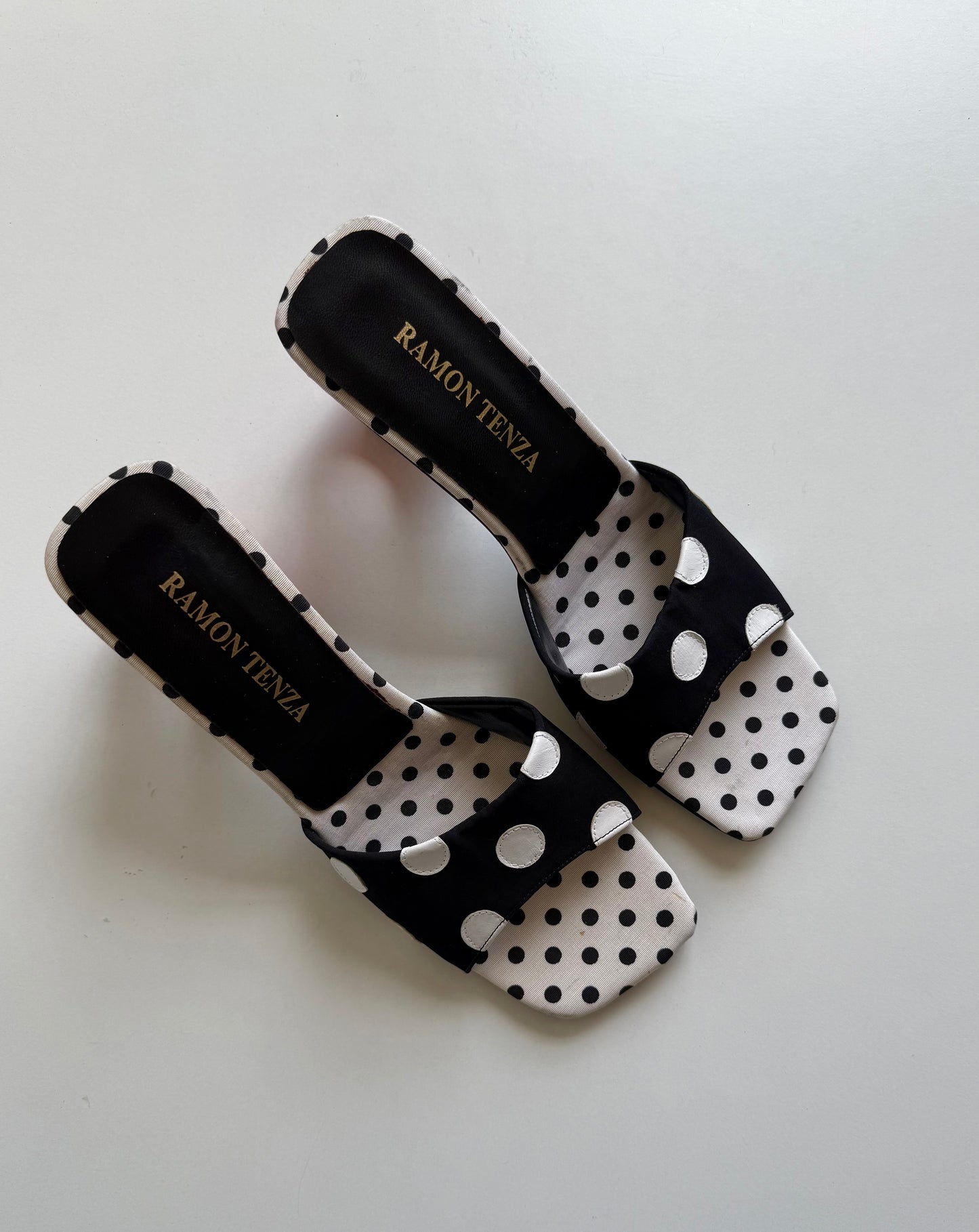 Vintage polkadot square toe heels