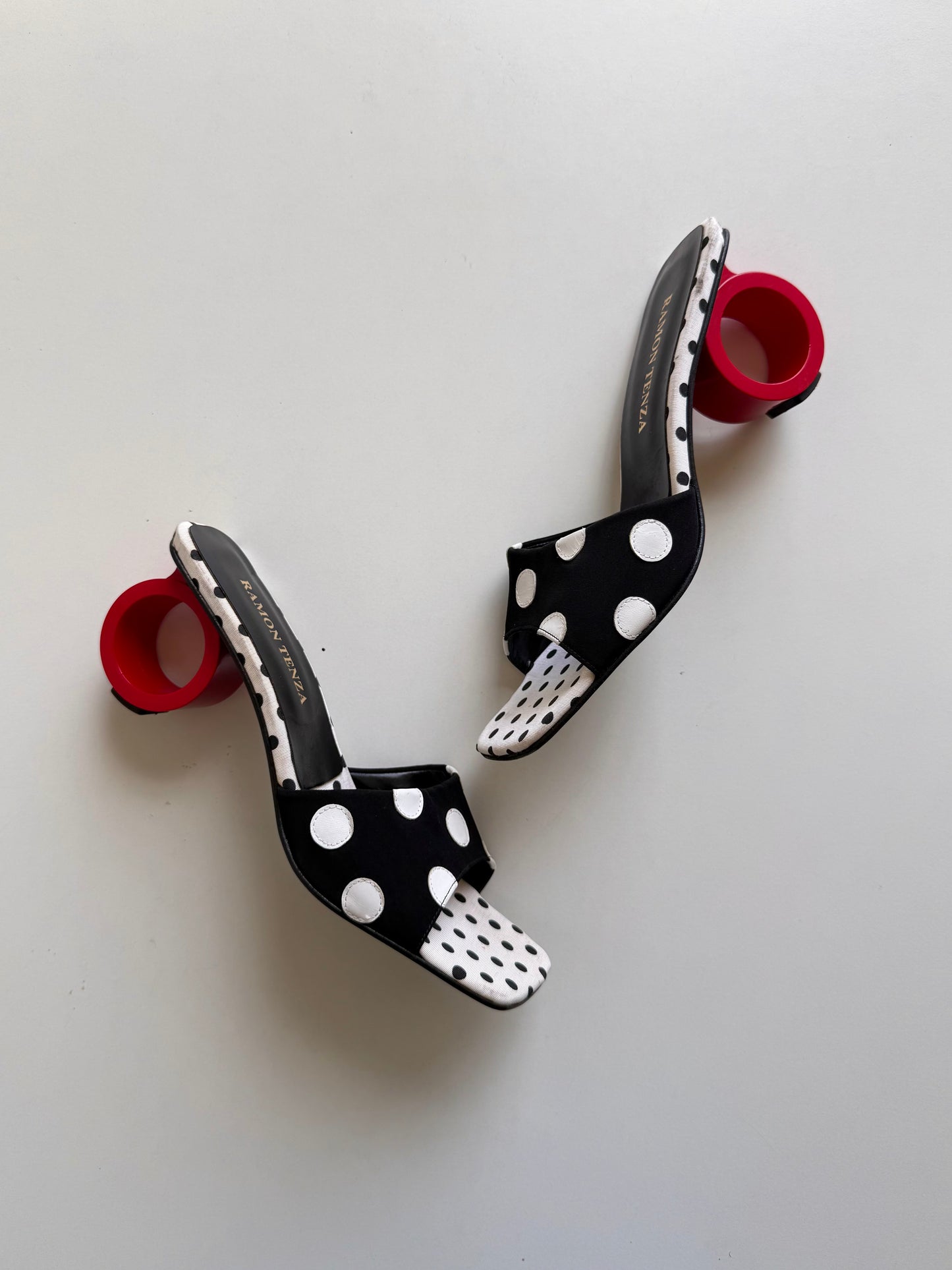 Vintage polkadot square toe heels
