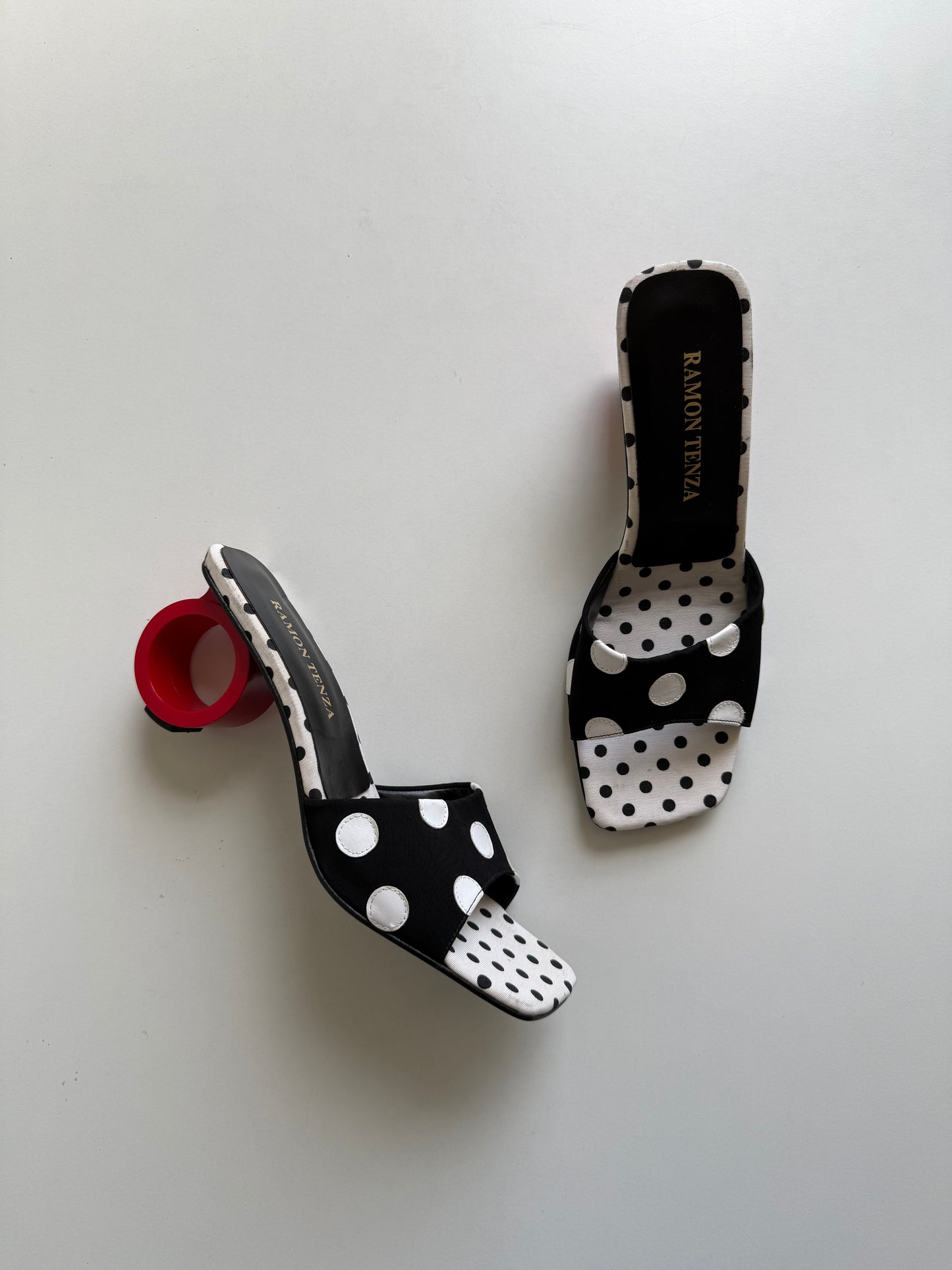 Vintage polkadot square toe heels