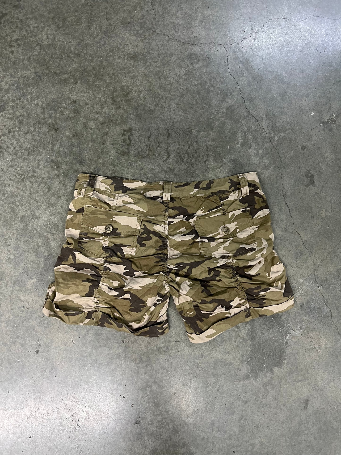 2000’s cargo shorts