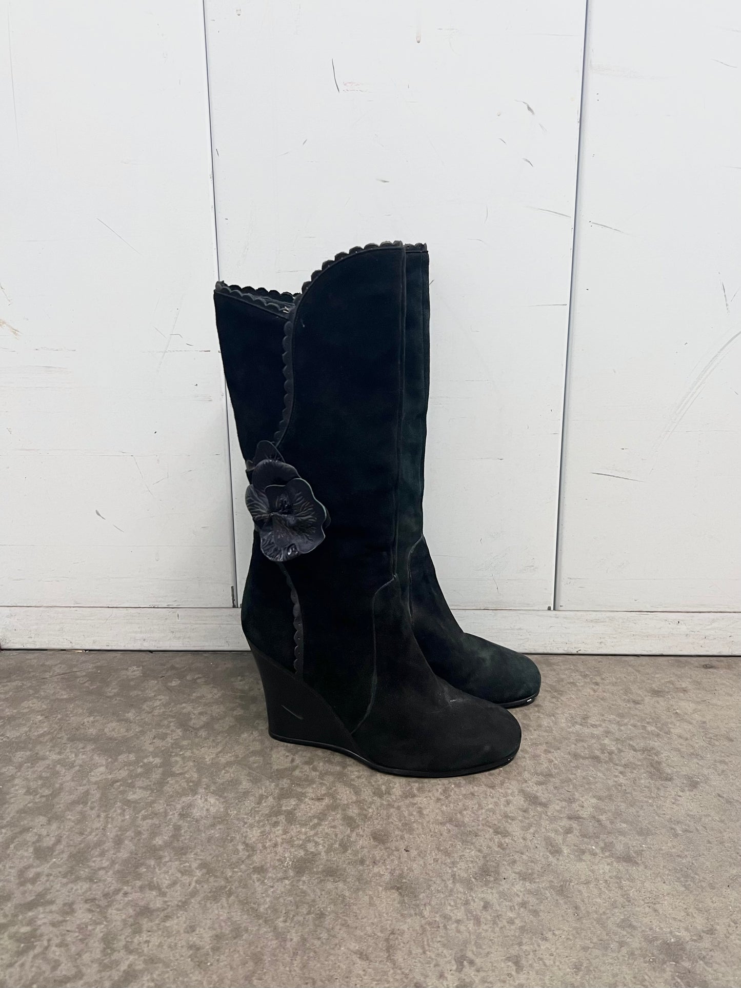 Vintage leather flower boots