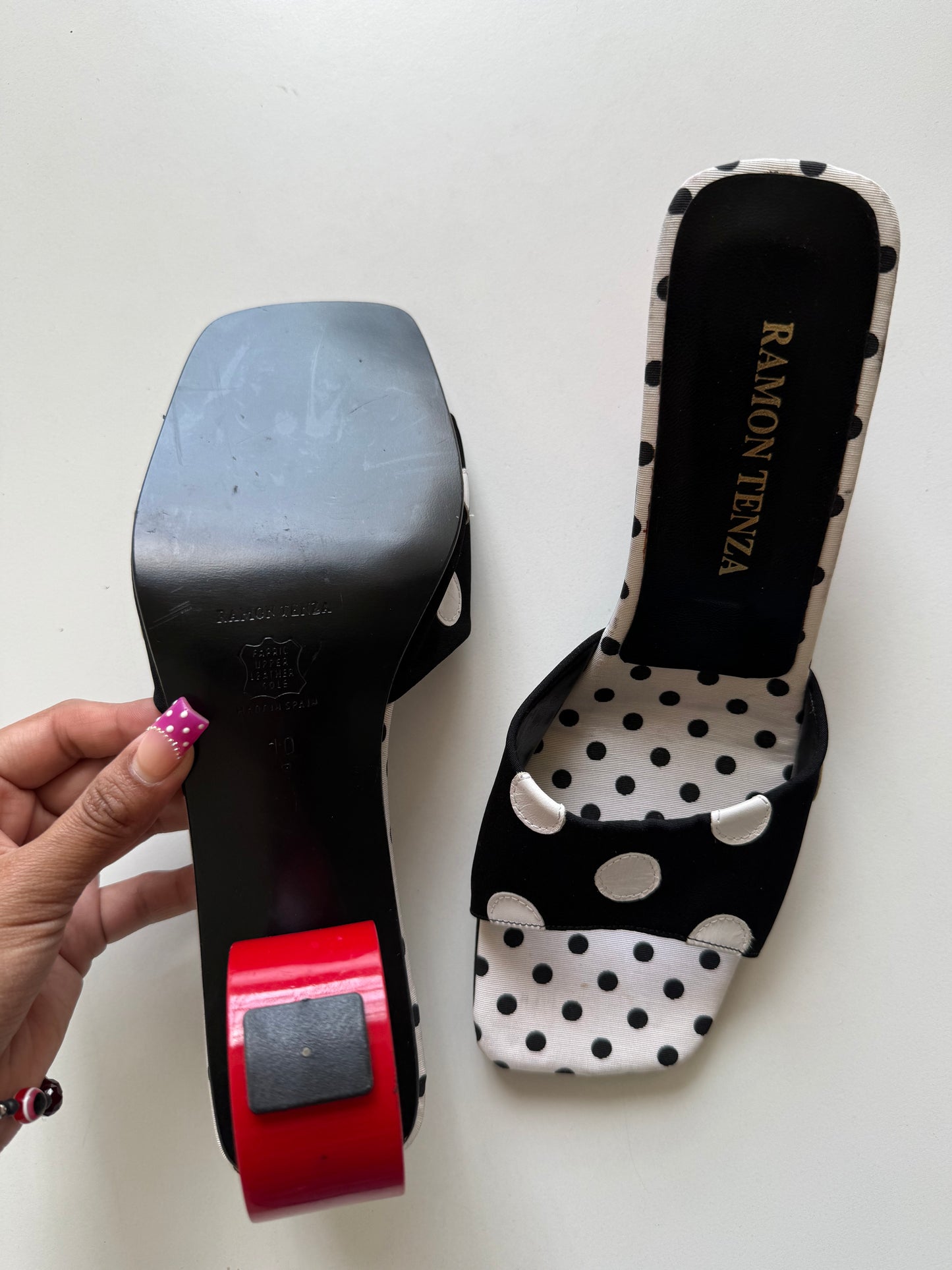 Vintage polkadot square toe heels